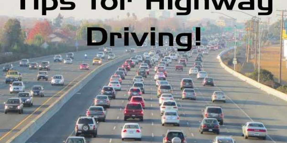 Same Highway Driving Tips that will add a Safety Net to your Journeys